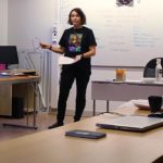 Karin har workshop i konstpedagogik.